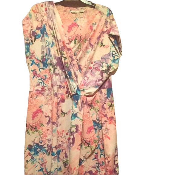 Women dresses - Picture 3 of 4